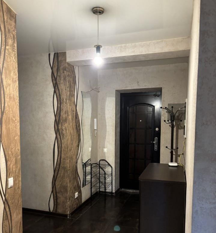 Продам 2-комнатную квартиру в Волгограде в Дзержинском р-не, Бульвар 30-летия Победы, 17д