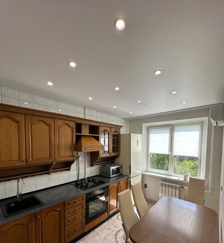 Продам 2-комнатную квартиру в Волгограде в Центральном р-не, Двинская улица, 13