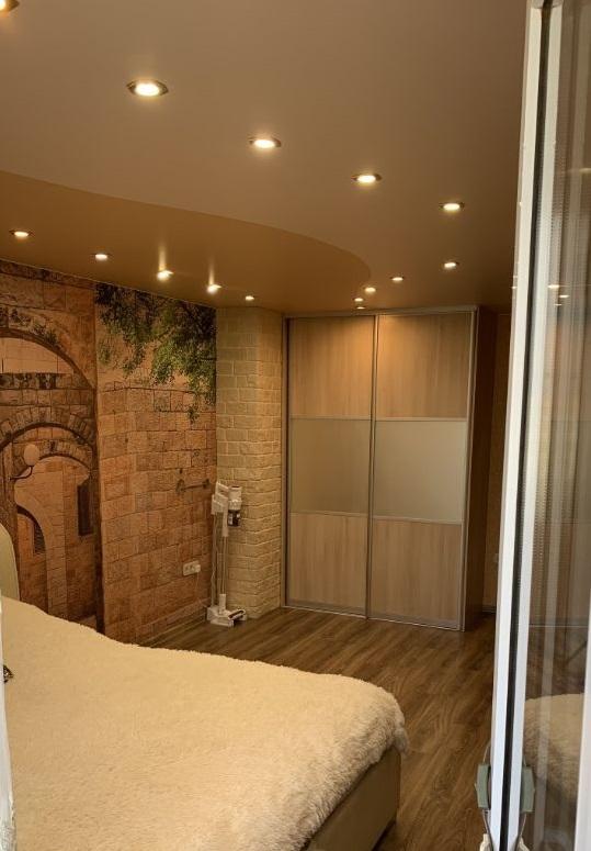 Продам 2-комнатную квартиру в Волгограде в Дзержинском р-не, 8-й Воздушной армии улица, 14