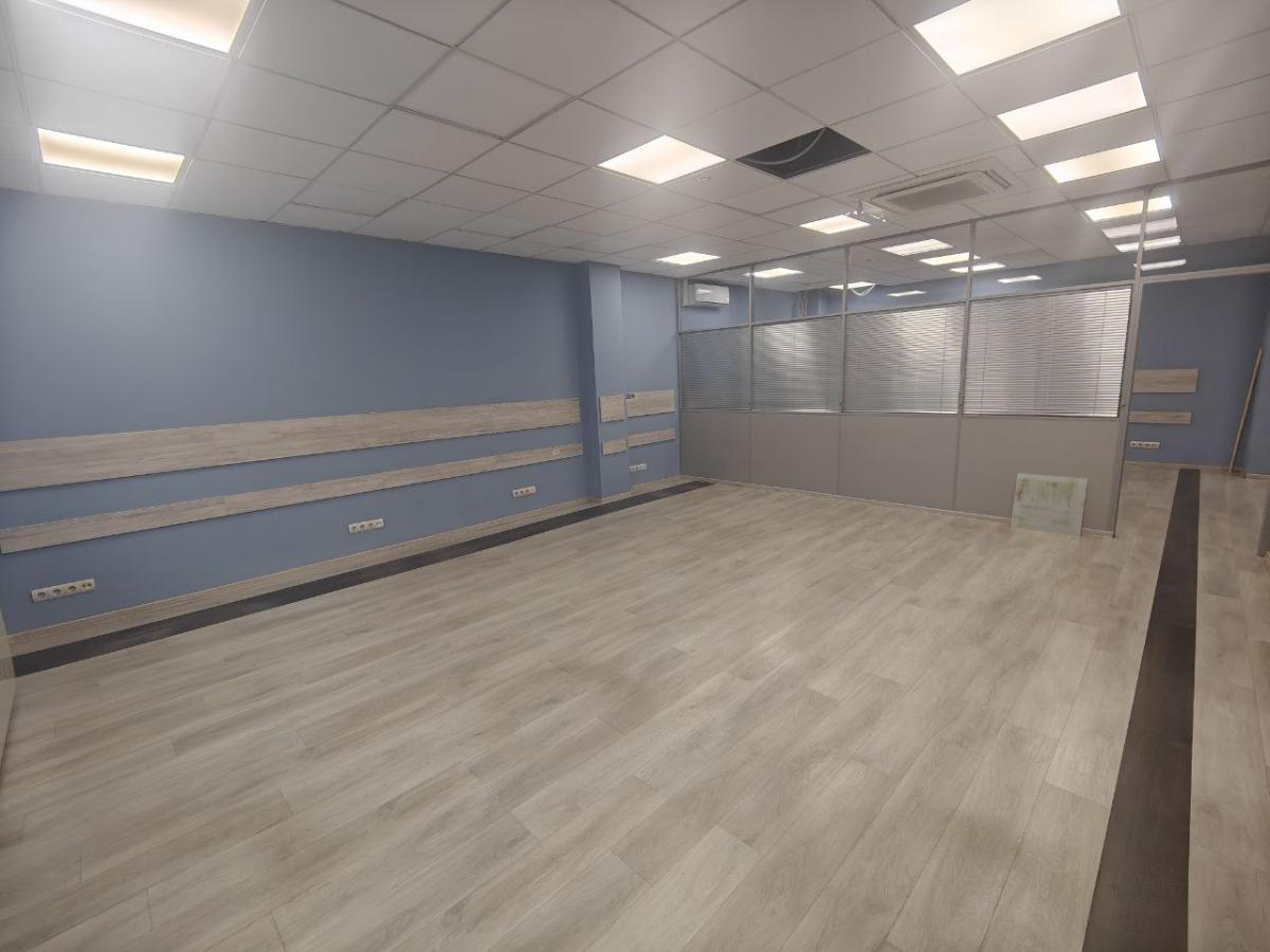 Сдается офис в Москве, дом 100