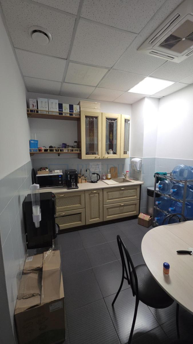 Продам офис в Москве, д 5А