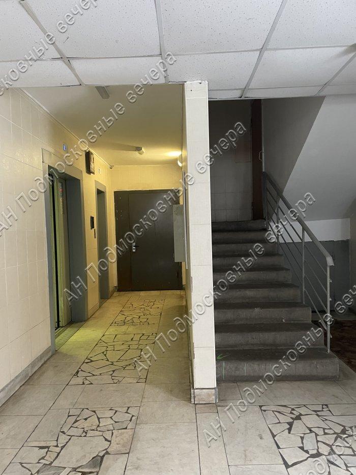 Продам 3-комнатную квартиру в Москве, Олимпийская Деревня,10