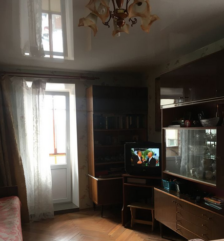 Продам 1-комнатную квартиру  Санкт-Петербург, Веры Слуцкой улица, 83, Колпинский р-н, Колпино