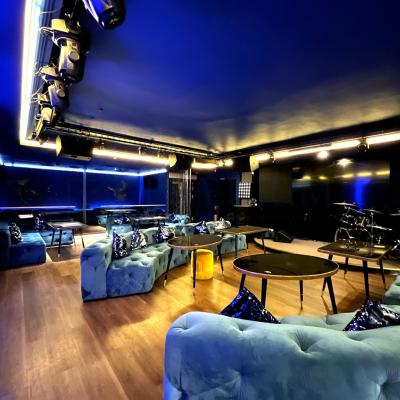 Продам торговое помещение  Москва