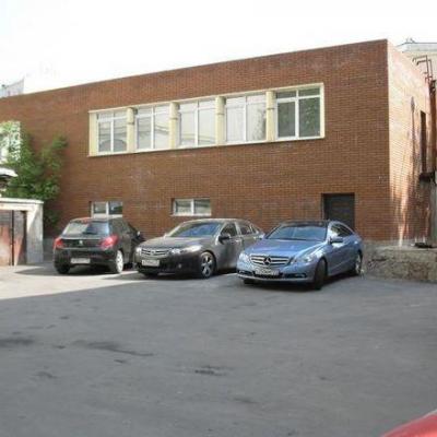 Продам торговое помещение  Москва, Хомутовский тупик, д 5-7 стр 13