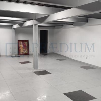 Продам торговое помещение  Москва