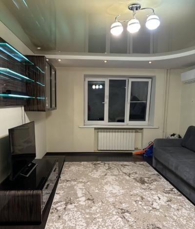 Продам 2-комнатную квартиру Волгоград, Бульвар 30-летия Победы, 17д, Дзержинский р-н