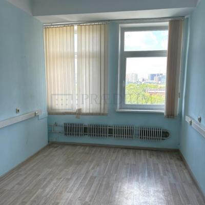 Продам торговое помещение  Москва